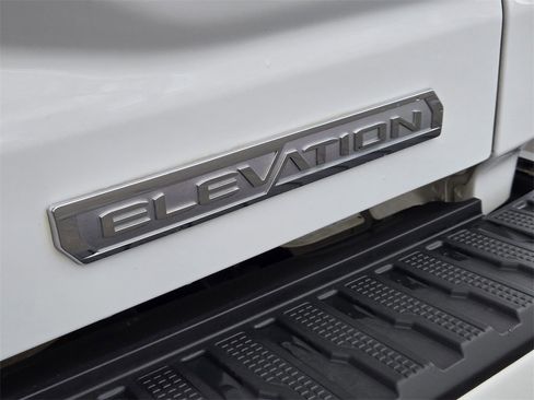 Used 2021 GMC Sierra 1500 Elevation w/ LPO, Elevation Black Package image 8