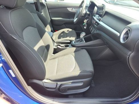 Used 2023 Kia Forte LXS FWD image 15