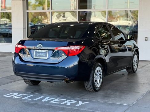 Used 2018 Toyota Corolla LE w/ Carpet Mat Package (TMS) image 12