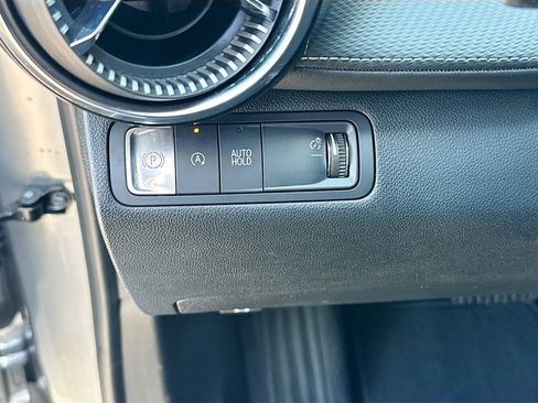 Used 2025 Chevrolet Equinox LT FWD image 27