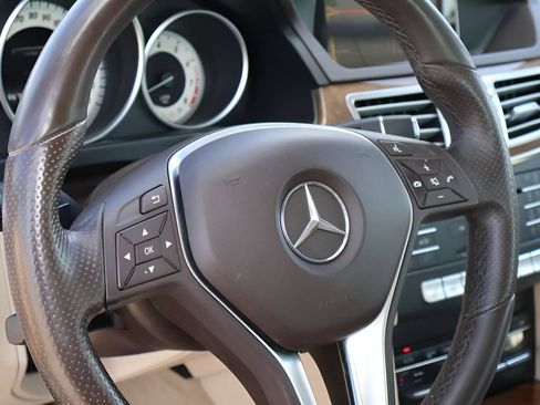 Used 2016 Mercedes-Benz E 350 4MATIC Sedan image 20