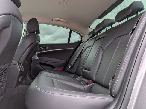 Used 2023 Genesis G70 2.0T RWD image 24