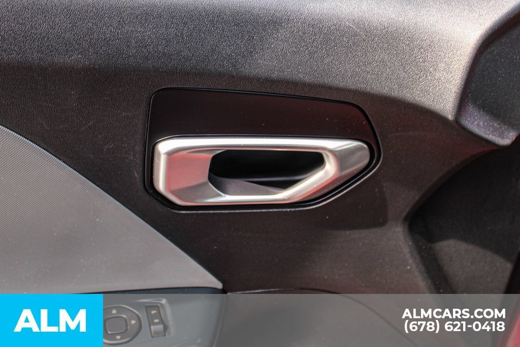 Used 2025 Kia K4 FWD image 36