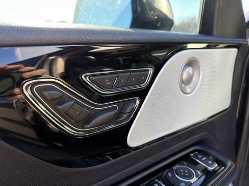 Used 2020 Lincoln Aviator Reserve w/ Equipment Group 202A image 22