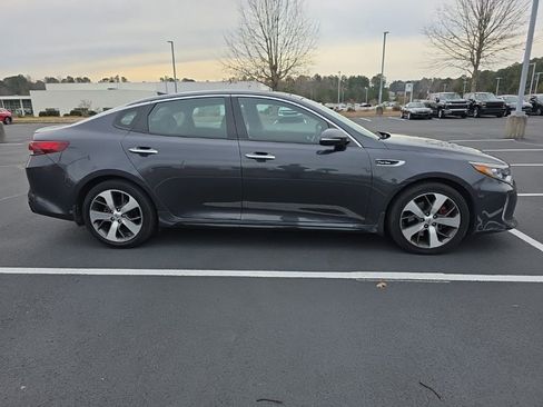 Used 2018 Kia Optima SX image 12