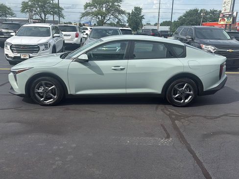 Used 2025 Kia K4 FWD image 4