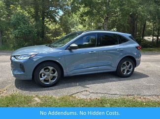 Used 2024 Ford Escape ST-Line w/ Cold Weather Package FWD video 1