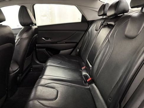Used 2022 Hyundai Elantra Limited w/ Cargo Package FWD image 27