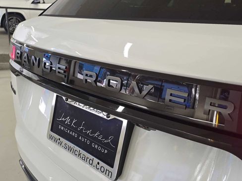 New 2026 Land Rover Range Rover Velar Dynamic SE image 13