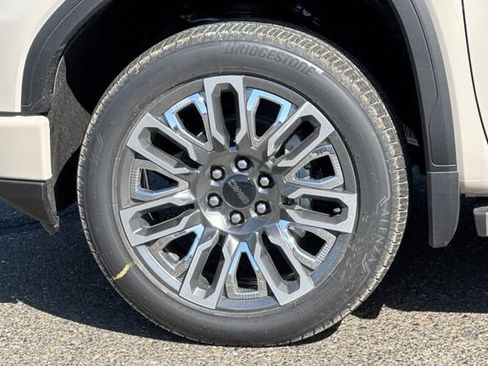 New 2026 GMC Sierra 1500 Denali Ultimate AWD/4WD image 32