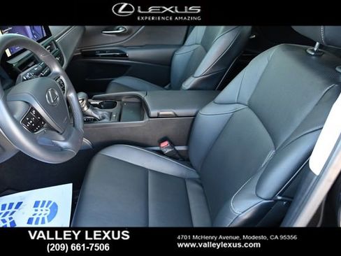 Used 2023 Lexus ES 250 w/ Premium Package image 9