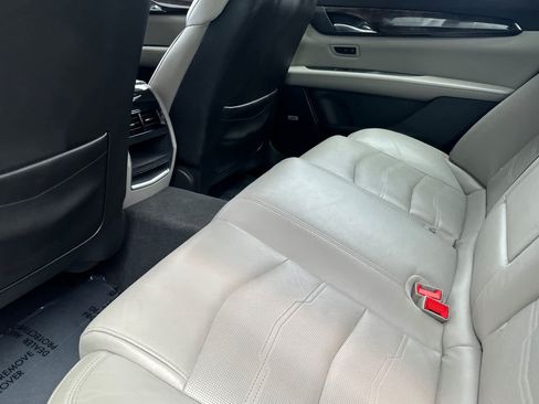 Used 2017 Cadillac CT6 Luxury RWD image 4