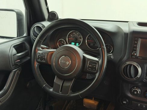 Used 2014 Jeep Wrangler Unlimited Sport AWD/4WD image 16