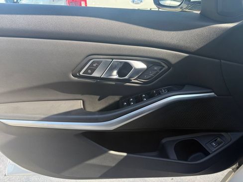 Used 2019 BMW 330i Sedan w/ Driving Assistance Package RWD image 11