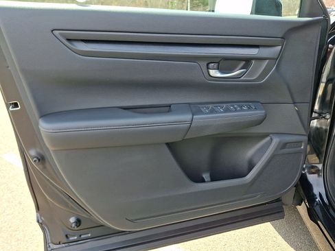 Certified 2025 Honda CR-V EX image 13