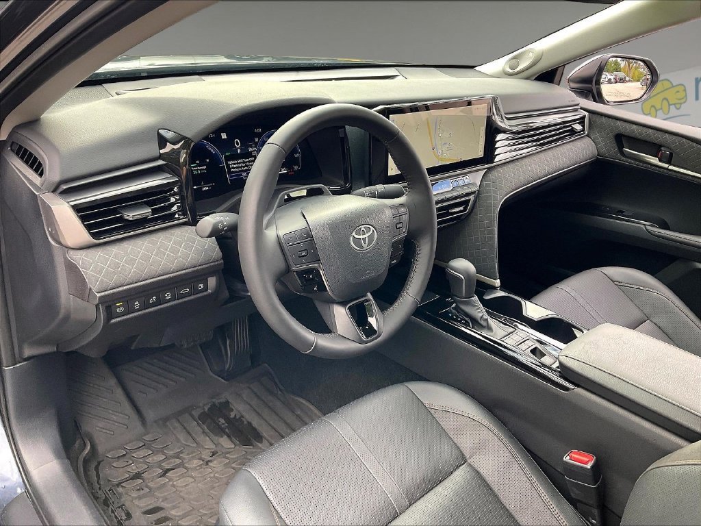 Used 2026 Toyota Camry XLE w/ Premium Plus Package AWD/4WD image 8
