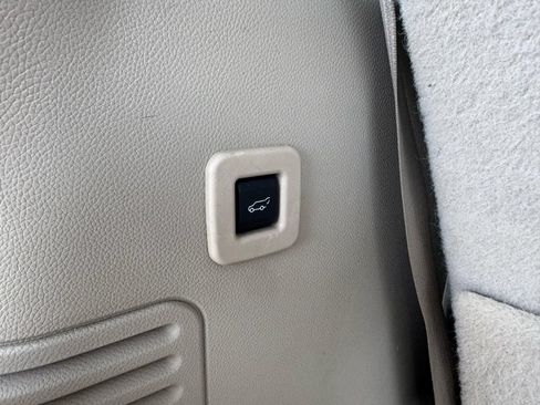 Used 2015 Lincoln Navigator 4WD image 19