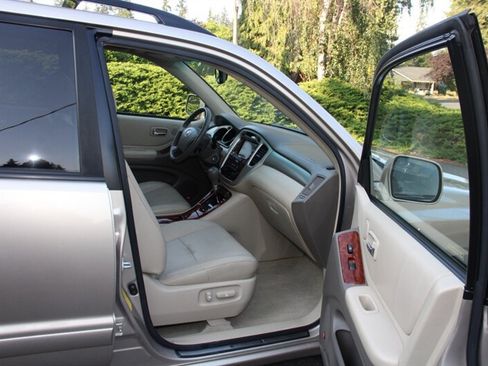 Used 2007 Toyota Highlander Limited AWD/4WD image 13