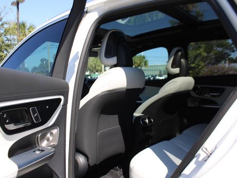 Certified 2025 Mercedes-Benz GLC 350e 4MATIC image 24