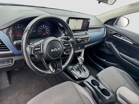 Used 2022 Kia Seltos S image 7