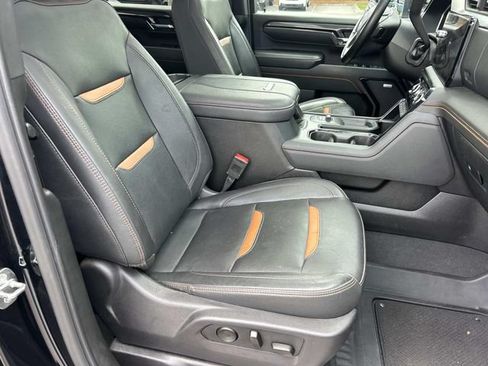 Used 2024 GMC Sierra 2500 AT4 w/ AT4 Premium Plus Package AWD/4WD image 27