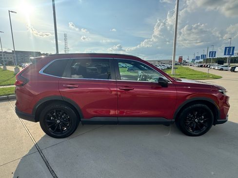 Certified 2024 Honda CR-V Sport image 9
