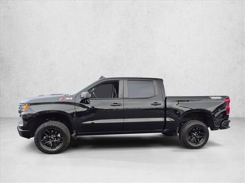 Used 2025 Chevrolet Silverado 1500 Custom Trail Boss AWD/4WD image 2