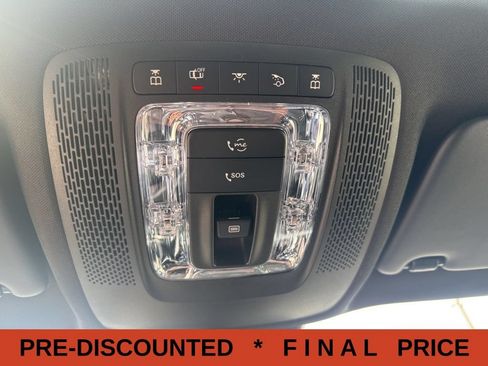Used 2021 Mercedes-Benz GLB 250 4MATIC w/ AMG Line image 35