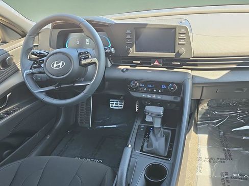 New 2026 Hyundai Elantra Sport FWD image 11