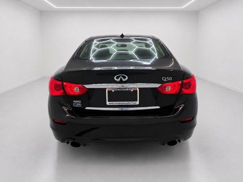 Used 2017 INFINITI Q50 Signature Edition w/ All Weather Package (L93) AWD/4WD image 4