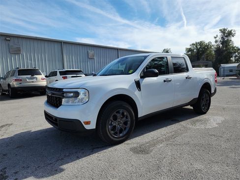 Used 2024 Ford Maverick XLT image 2