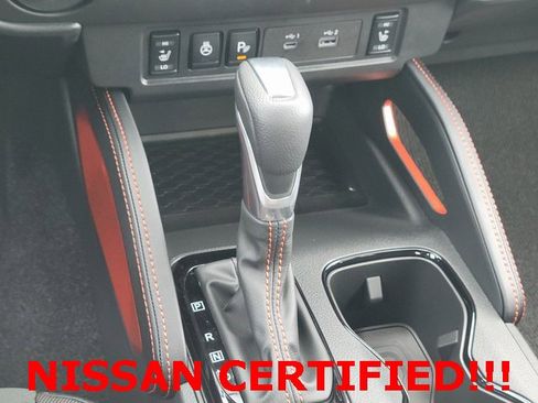 Certified 2025 Nissan Frontier PRO-4X w/ Pro Convenience Package image 12