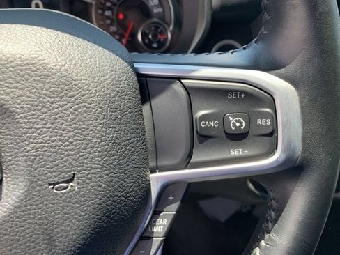 Used 2023 RAM 1500 Big Horn AWD/4WD image 32