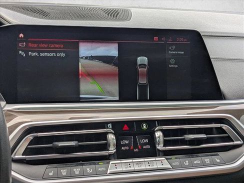 Used 2022 BMW X5 sDrive40i w/ Premium Package RWD image 11