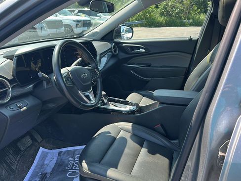 Used 2024 Chevrolet Trax ACTIV w/ Sunroof Package FWD image 7