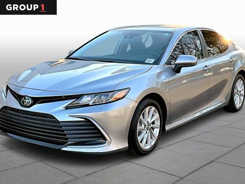 Certified 2024 Toyota Camry LE image 1