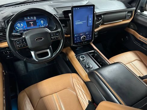 Used 2024 Ford Expedition Max Platinum AWD/4WD image 12