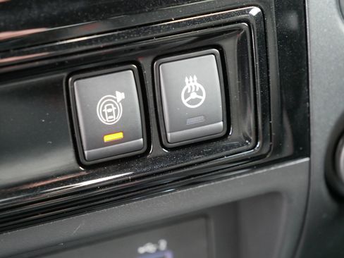 Certified 2024 Nissan Titan PRO-4X w/ Pro-4x Convenience Package AWD/4WD image 32