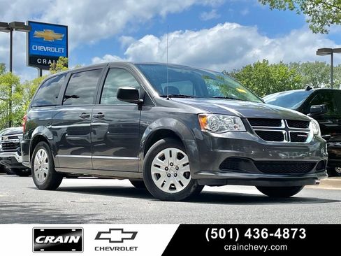 Used 2018 Dodge Grand Caravan SE w/ UConnect Hands-Free Group FWD image 1