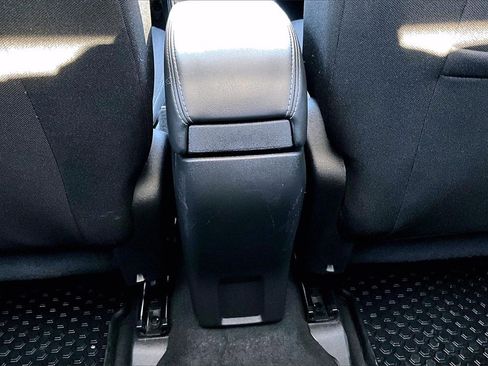 Certified 2023 Jeep Renegade Latitude w/ Sun/Sound Group image 34