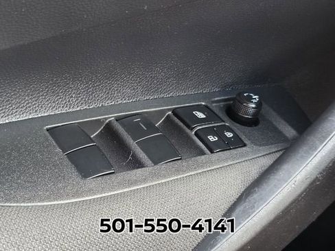 Used 2025 Toyota Corolla LE FWD image 31