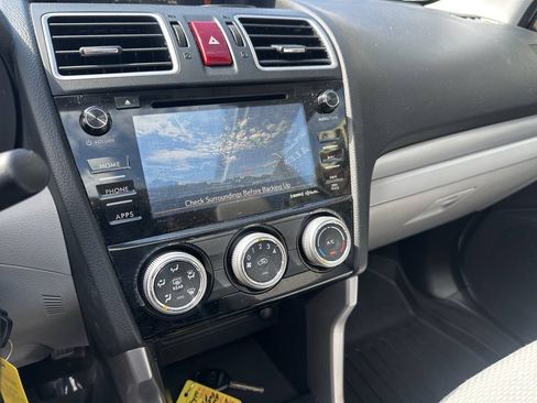 Used 2016 Subaru Forester 2.5i Premium AWD/4WD image 10