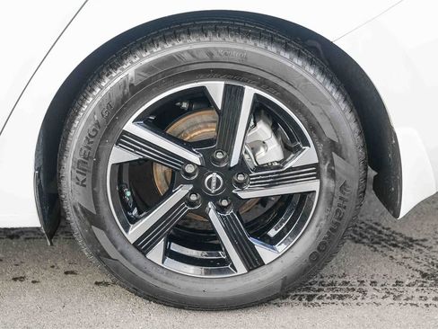 Used 2025 Nissan Sentra SV image 10