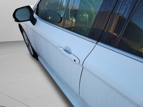 Used 2018 Toyota Camry XLE image 23