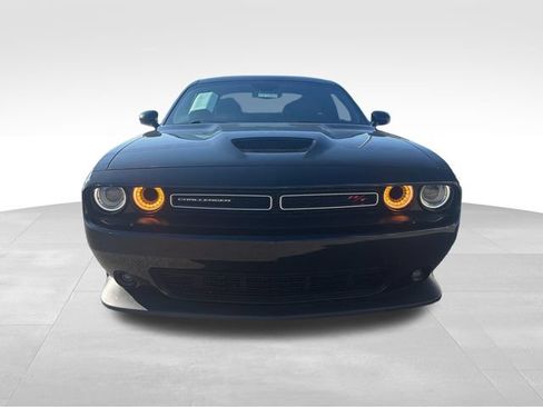 Used 2022 Dodge Challenger R/T RWD image 2