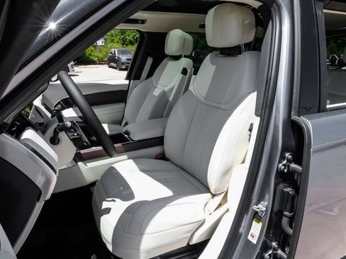 New 2026 Land Rover Range Rover Long Wheelbase SE AWD/4WD image 43