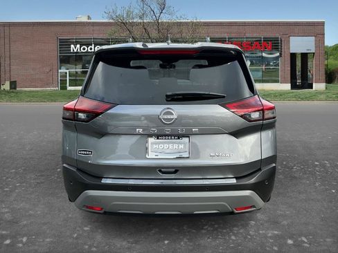 Certified 2023 Nissan Rogue SV AWD/4WD image 3