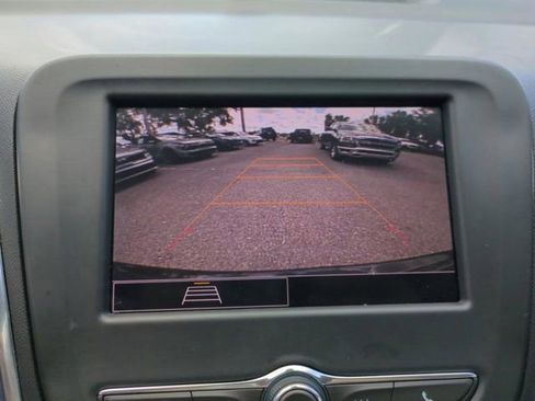Used 2023 Chevrolet Equinox LT FWD image 25
