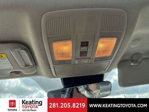 Used 2018 MAZDA MAZDA3 Touring image 22