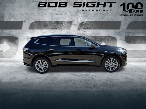 Used 2023 Buick Enclave Avenir w/ Avenir Technology Package image 22